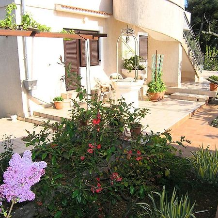 Apartments Ines Krk Town Buitenkant foto