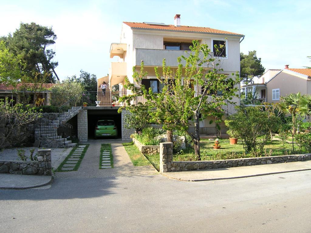 Apartments Ines Krk Town Buitenkant foto