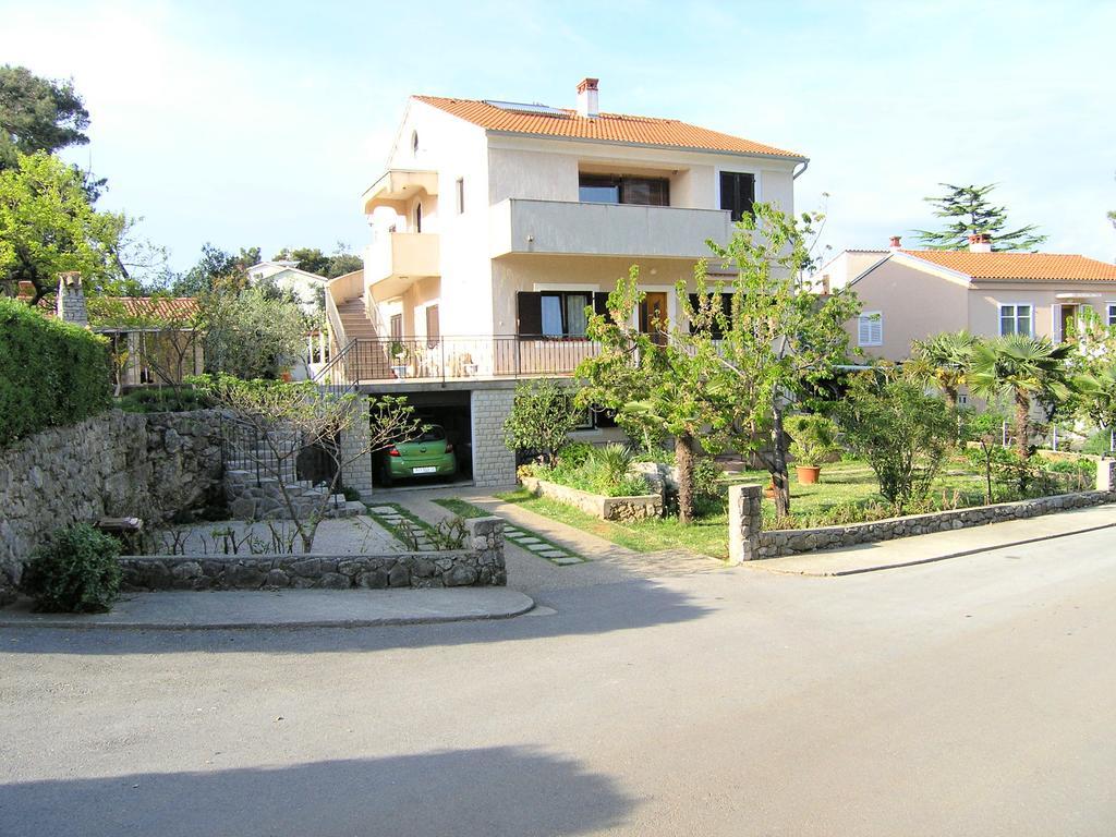 Apartments Ines Krk Town Buitenkant foto