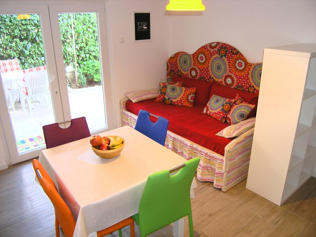 Apartments Ines Krk Town Buitenkant foto