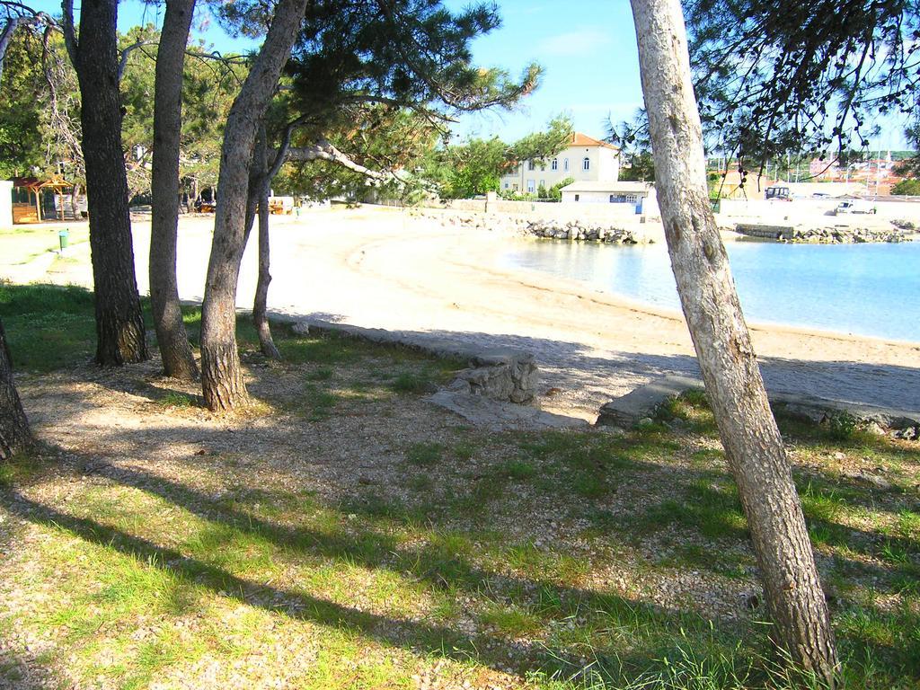 Apartments Ines Krk Town Buitenkant foto